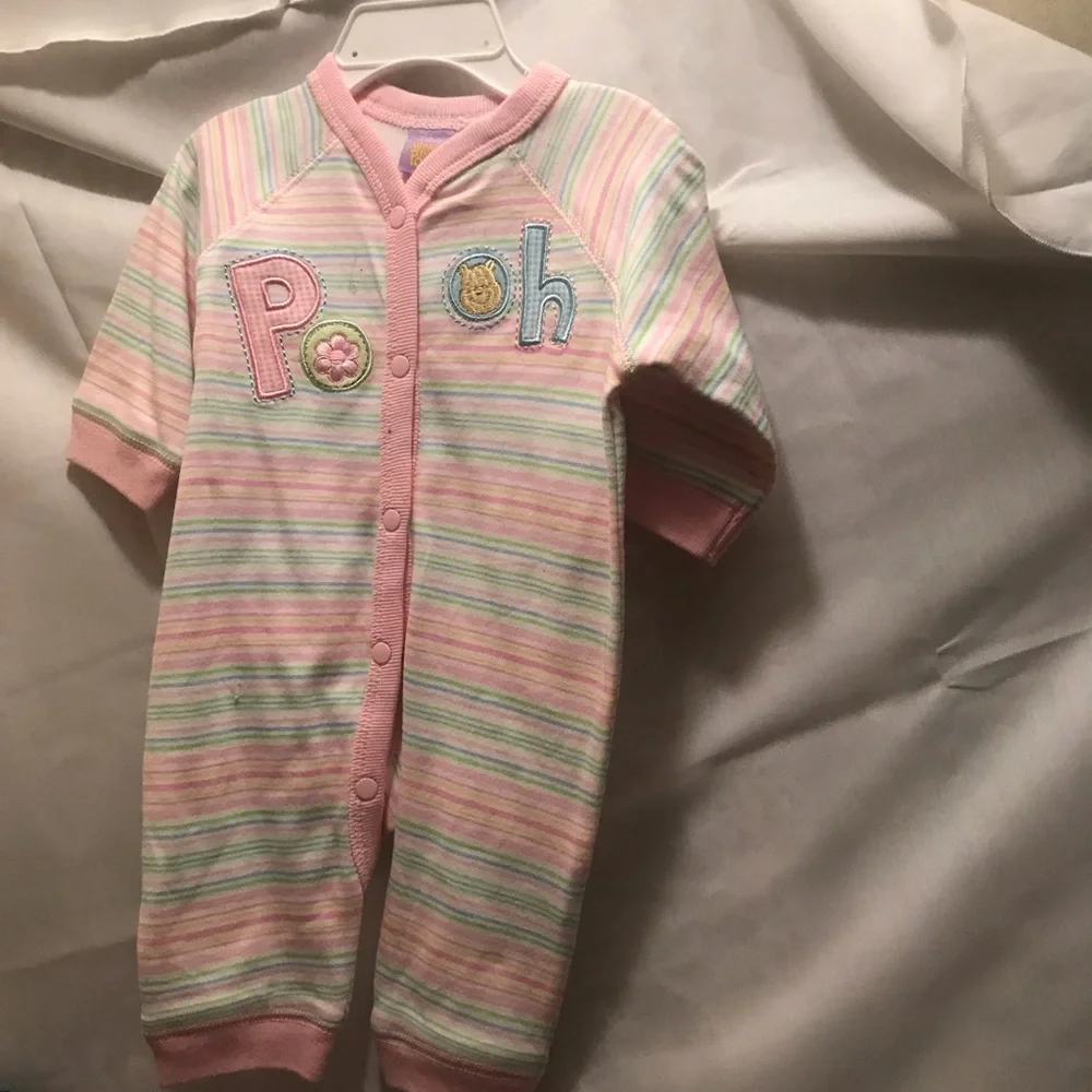 NWT Sz 0-3 mths Winnie the Pooh coverall Vtg - Picture 1 of 2